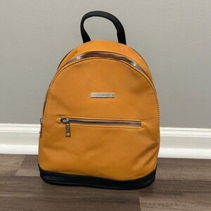 Benoss Milano Womens Amber Faux Leather Mini Backpack Convertible Straps NEW